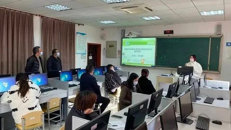 在线学习平台定制开发的幕后逻辑：揭秘价格构成与选型要点
