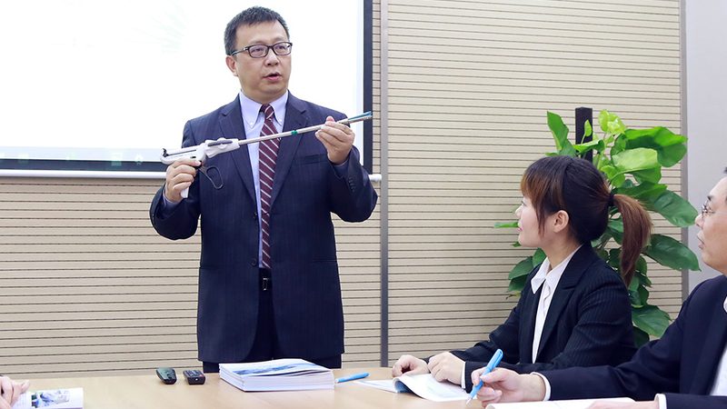 成人教育报班，收费标准背后的考量因素